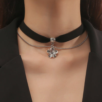 Gothic Flower Necklace